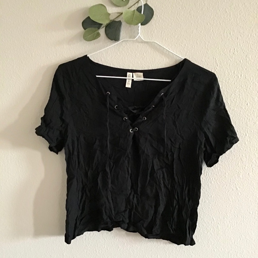Lace up black crop top